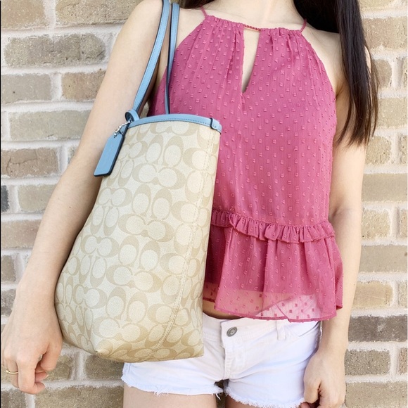 ππCoach Reversible City Tote Light Khaki Blue - Picture 3 of 7